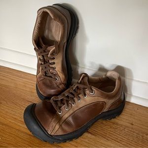 Keen size 7.5 classic brown leather shoes